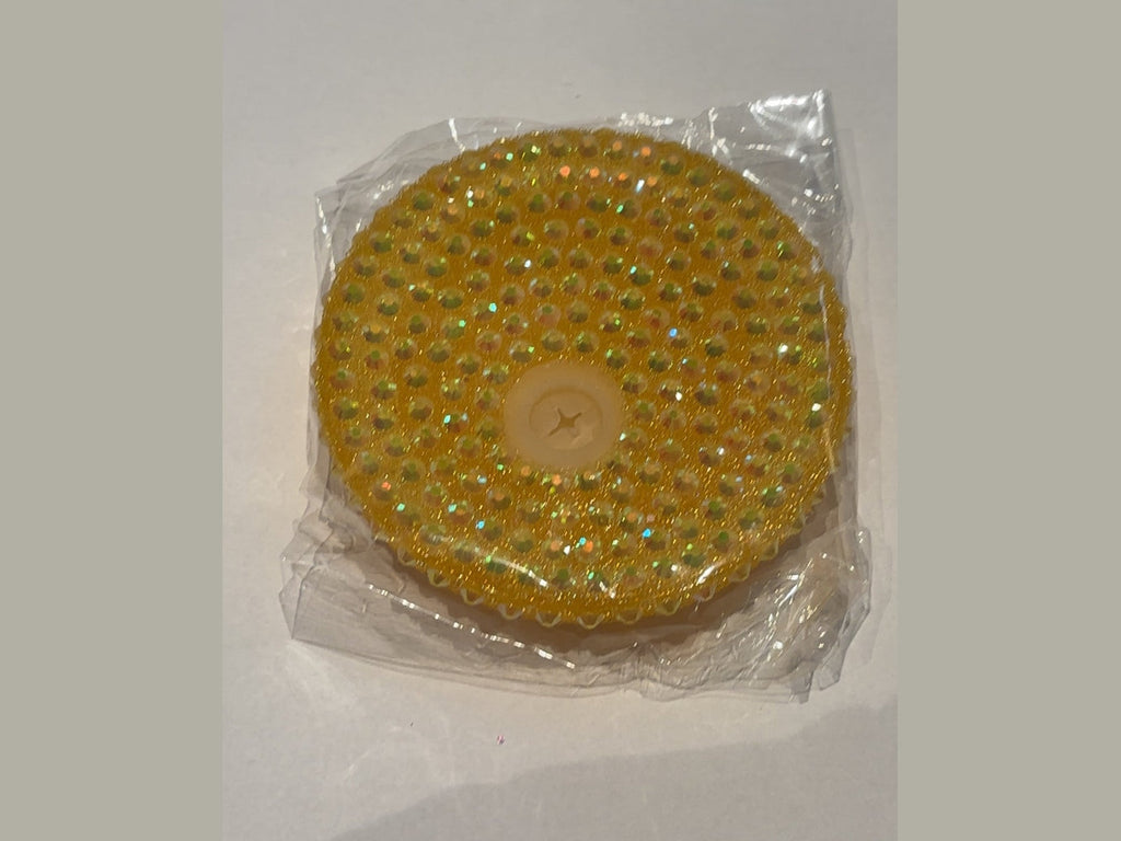 Yellow iridescent rhinestone 16oz lid with glitter base and beige star cutout insert