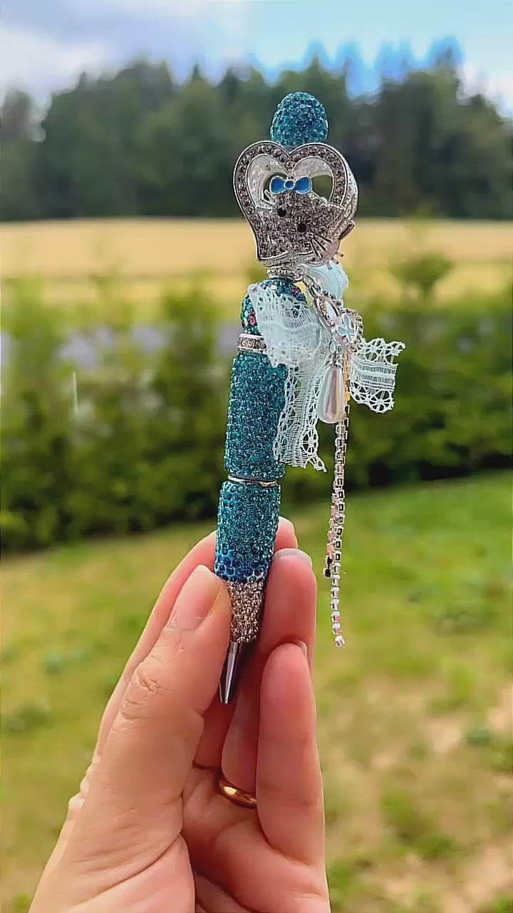 Hello Kitty Rhinestone Pen